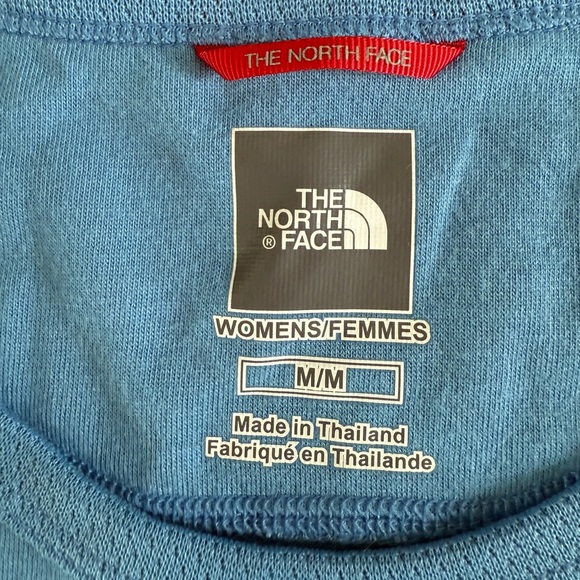 The North Face Women's Blue Athletic Performance Short Sleeve Tee {M} - Picture 2 of 5